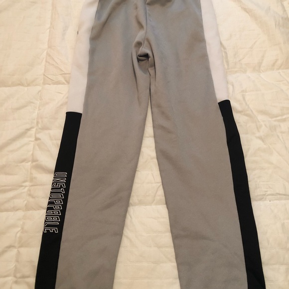 Size 14-16 Old Navy boys pants bundle - Picture 2 of 9
